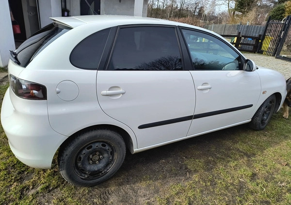 Seat Ibiza cena 17500 przebieg: 188700, rok produkcji 2009 z Żukowo małe 137